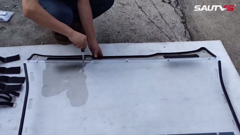 SAUTVS Full Windshield for Yamaha YXZ1000R, Clear Dustproof Durable Hard Coat Poly Vented Front Full Windshield Windscreen Window for Yamaha YXZ 1000R/SE/SS/SS SE/SS XTR 2019-2025 Accessories