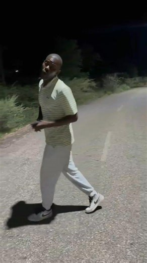 Dj 🎛️ change your playlist o re bolaisa budutu pega Pina Jo shete 🏃🏃#NANDOS 🔊💯🔥 https://www.mediafire.com/file/6upf9ibfhb0pq27/02 - Phologolo - Nandos {Explicit}.mp3/file | Phologolo