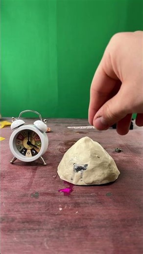 Beauty to Beast: Amazing Clay Morphing | 24 FPS Stop Motion