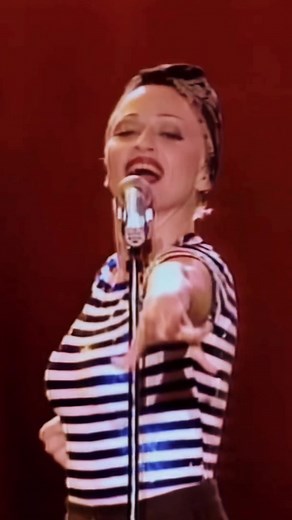 La Isla Bonita: Madonna en The Girlie Show 1993