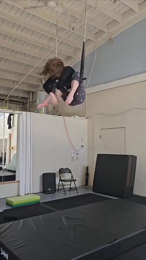 Ultimate Guide to Static Trapeze: Circus Artist Tips and Aerial Techniques