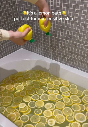 Lemon Peeling Bath for Sensitive Skin — Gentle Bath Routine