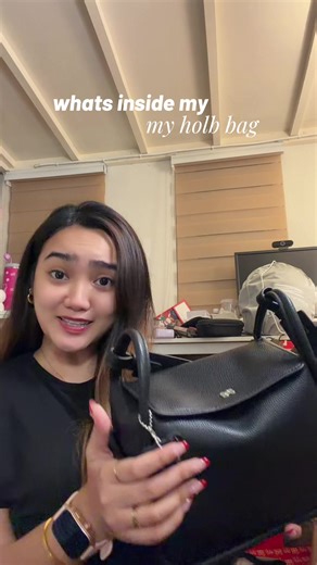 what’s inside my holb bag #whatsinmybag #holbbag #houseoflittlebunny