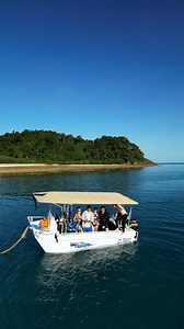 18 reactions | Check out our little slice of paradise!  ️ IG: underwater_images | Frankland Islands | Facebook