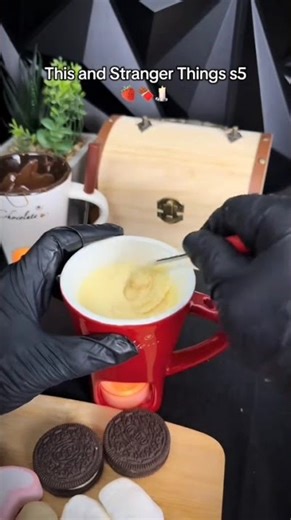 Coffee Mug Display Ideas for Home Coffee Bar & Fondue