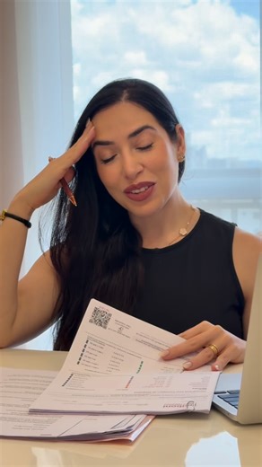 Aline Mineiro on Instagram: "Quando o tratamento aqui na @lesvivee e com a @draanapaulakozakoshi e equipe respeita o corpo, o cabelo responde. Hoje, durante a sessão, analisamos exames que estão alterados. E mesmo assim… a evolução já é perceptível. Isso acontece porque o Revivee não é sobre “estimular fio”. É sobre corrigir o ambiente biológico, respeitar o tempo do organismo e conduzir o couro cabeludo para uma resposta real. Enquanto os ajustes clínicos seguem sendo acompanhados, o cabelo já