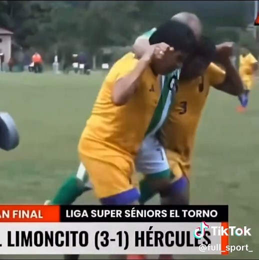 Hilarious Football Funny Moments Compilation