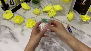 VIPMOON Rose Flower String Lights,2M 20LED Battery Operated Romantic String Lights Bright Warm Flower Rose Lamp Fairy Light for Valentine's Day Wedding Gardens Party Christmas Decoration (Warm White)