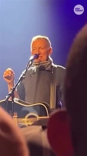 Bruce Springsteen makes surprise appearance at Minneapolis solidarity show