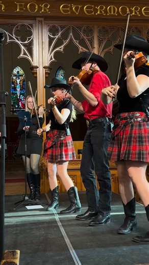 A lively performance of Duke Ellington’s “It Don’t Mean a Thing” by the Calgary Fiddlers.#yyc #yycarts #yyclivemusic #calgarymusicscene #yycliving | ProArts Noon Concert Series