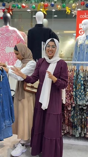 Wafa Fahim | UAE Vlogger on Instagram: "Shopping @colorlife_auh"