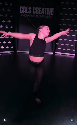 Amazing Choreography with Calscreative: A Dance Experience