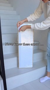 A peel & stick stairs carpet 🙌 . . Comment CARPET to see more info (got to be following for the DM to go through) or you can find this under ✨Home Finds✨ on my website. . . #decor #amazonfinds #amazonmusthaves #amazonusa #usa #amazon #homedecor | Mik Zenon