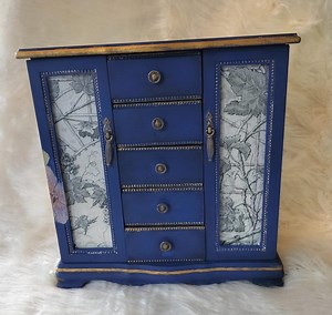 Elegant Hand Painted Jewelry Box - Etsy
