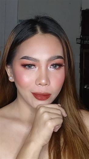 Gayahin ang Makeup Look ni Moira Dela Torre