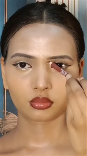 Nose contouring #contour #lipliner #lipstick #lipgloss #makeup #makeuptutorial #makeupartist