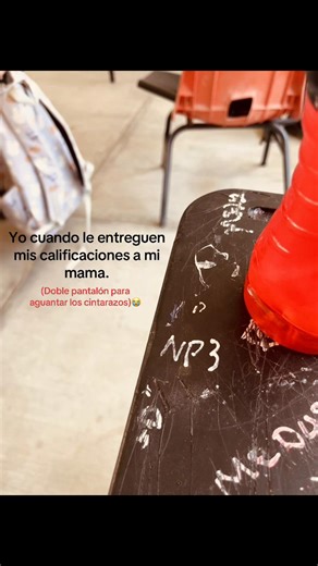 Doble Pantalón y Calificaciones: ¡Humor en Prepa!