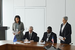 Daniel Och's Rise: From Hedge Funds to Billionaire Status