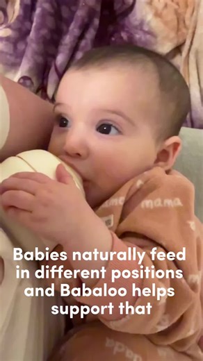 Babies don’t feed in just one position and that’s completely normal ✨During feeds, babies naturally adjust their bodies, turn their heads, and shift positions to feel comfortable and in control. Feeding isn’t one-size-fits-all, and it doesn’t always look the same from one moment to the next.That’s why Babaloo was designed with airless technology and 360° feeding. By removing air from the milk bag and allowing milk to flow from any angle, Babaloo helps support babies as they feed in the positions