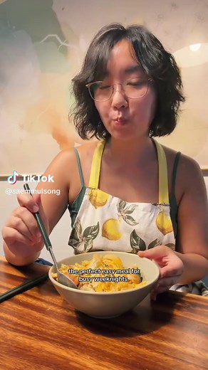 Easy Oyakodon Recipe: 20-Minute Chicken & Egg Rice Bowl