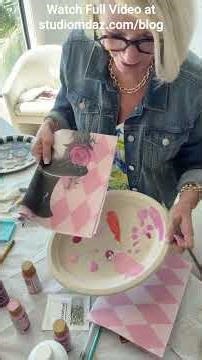 Color matching paint to your paper on the SPOT 🎨 #CraftingTips #DIYTray #shorts