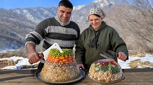 In this video, we show how to create perfect cold cuts with aspic! Watch to see the techniques and tips for making cold cuts that are both delicious and beautiful😋❤️ #cooking #aspic #meat | Faraway Village Family