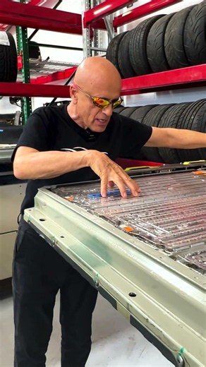 Tesla Model S Battery Pack Rebuild | 16 Rebuilt Modules Inside