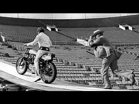 EVEL KNIEVEL crashes practicing for LA Coliseum jump