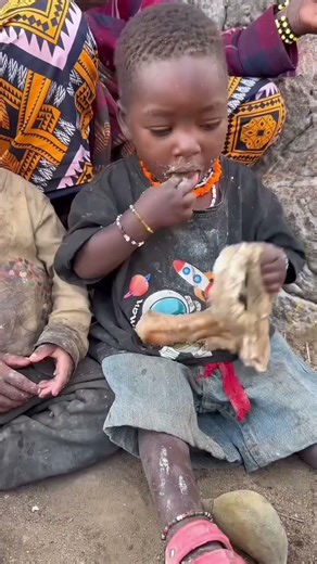 The daily life and diet of the Hazarbi tribe #africa