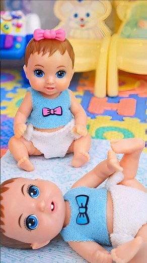 Baby Morning Routine | Barbie Baby Wakes Up 🌞