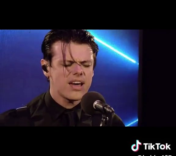 YUNGBLUD's Epic Bludfest Performance Highlights