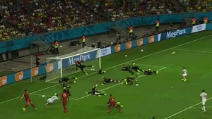 All 16 of Tim Howard's Saves at Once