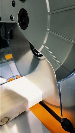 Loving this Ridgid 12” Sliding Miter Saw