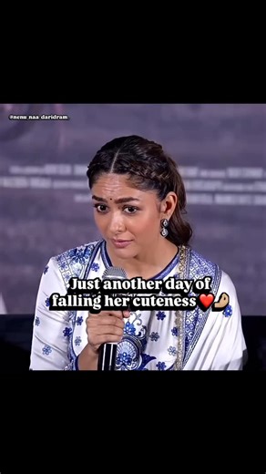 " నేను_నా_దరిద్రం " on Instagram: "How can someone be so cute @mrunalthakur Signing off Mee Adymin Mowa ❤️🙏🏻 #mrunalthakur #dacoit #nenunaadaridram #trending #explore"