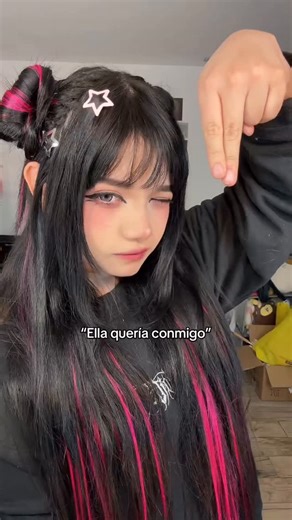 Any Cemar on Instagram: "Vi este trend en Tik tok y me gustó más hacerlo el lenguaje de señas ✨ #trend #indirecta #alucin #lsm"