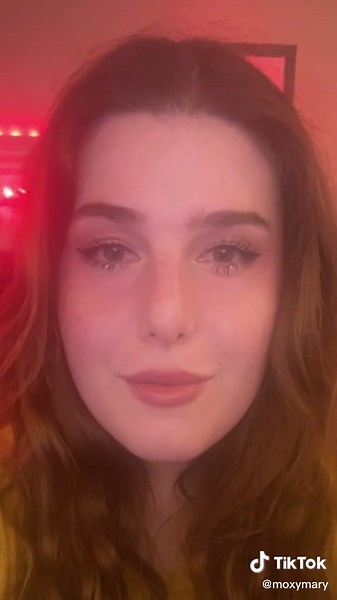 How does anyone with shaky hands do this trend? I had to try so many times! #facezoom #facezoomfilter