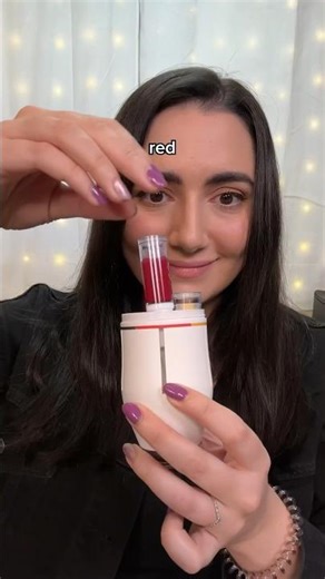 i tried a custom lipstick machine 👩🏻‍🎨💄
