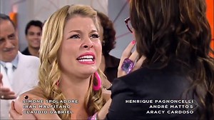 4.7M views · 156K reactions | Bela finalmente revelou sua identidade para a família e para os funcionários da Mais Brasil. O momento é emocionante  Acompanhe Bela, a Feia, de segunda a sexta, às 15h30, na Record TV • Acompanhe a programação da Record TV 24h por dia e as íntegras de todos os programas pelo celular, tablet ou computador no PlayPlus. Acesse: PlayPlus.com | RECORD | Facebook