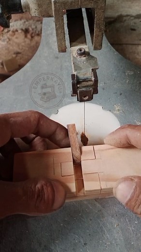 23K views · 91 reactions | Wooden Box Key | Simple and Functional Handmade Craft  #Woodworking #DIY #Woodcraft | Achink Al-Fatih | Facebook