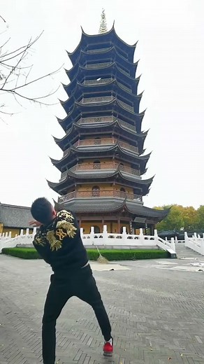 飞牌绝技，不可思议