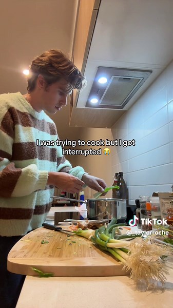 Mannequin Challenge and Freeze Song Trend