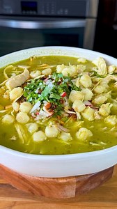 Pozole Verde de Pollo Chicken Pozole. Full recipe later today! #easyrecipes #facilyrapido #pozole #pozoleverde | Lov.kari