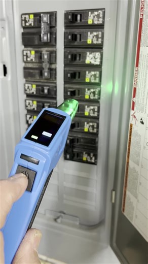 Watch Works but finnicky, useful display on circuit tester on Amazon Live