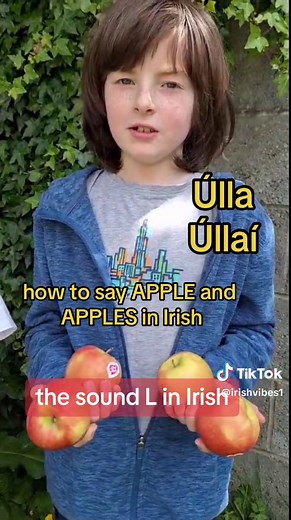 #ireland #ireland🇮🇪 #irish #gaelic #irishwords #pronunciation #apple
