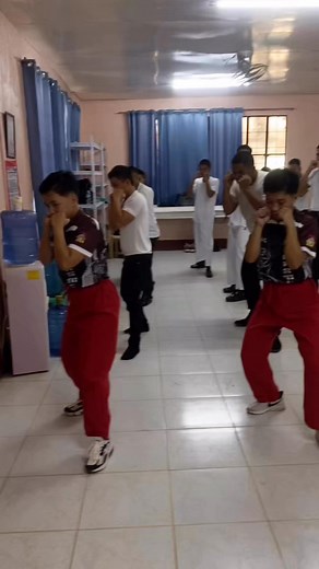 🎥 THROWBACK MOMENT 🥋🔥 A look back at our BS Criminology 1st Year students during their 1st Semester – Fundamentals of Martial Arts subject. In this session, students were learning the basic elbow striking techniques of Muay Thai, focusing on proper form, discipline, and controlled power. Training moments like these build not only physical skills, but also confidence, focus, and respect—core values inside and outside the mat. 💪🥊 #ThrowbackTraining #BSCRIM #CriminologyStudents #FundamentalsOf