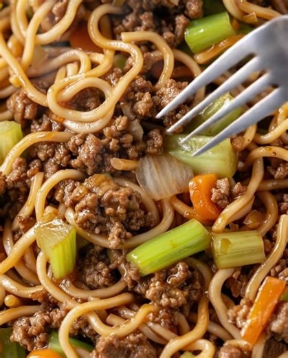 Even for a lazy cook, this one's a classic in our home! We've been making it for years, and it never gets old. RECIPE  | Recipes Feed | Facebook