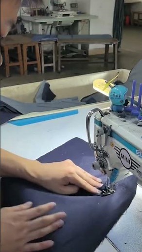 the process of sewing fabric to be joined using a sewing machine