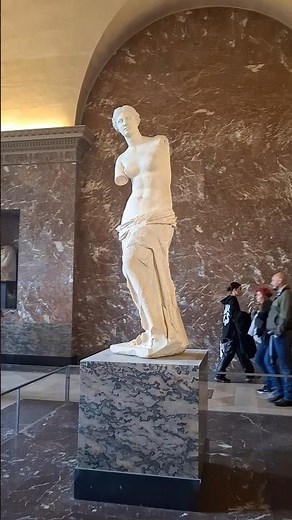 Venus de Milo: A Masterpiece of Ancient Greece🗿