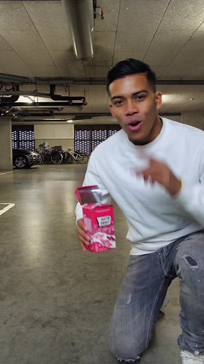 Jump in the Cadillac met deze zoete hack 🤪🪄 #Cadillac #Autodrop #Magic