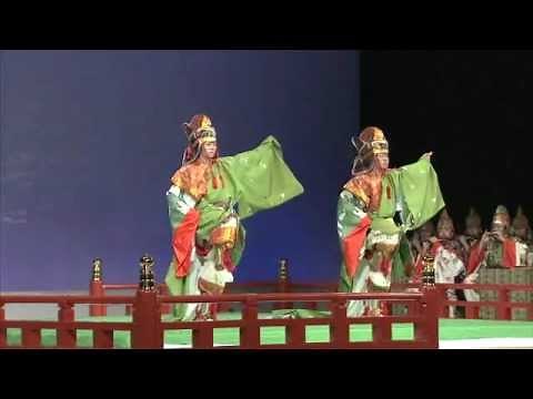 『雅楽 「源氏物語」のうたまい』付録DVDより「青海波」